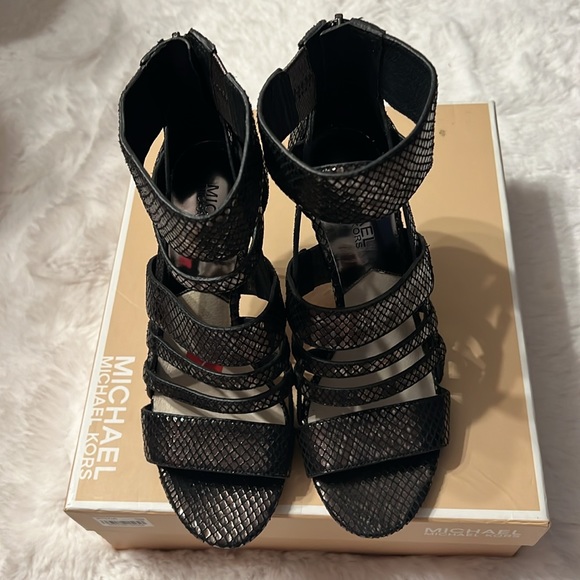 Size 7, SHILOH OPEN TOE MICHAEL KORS METALLIC LEATHER OPEN TOE HEELS.. NEW! - Picture 8 of 12